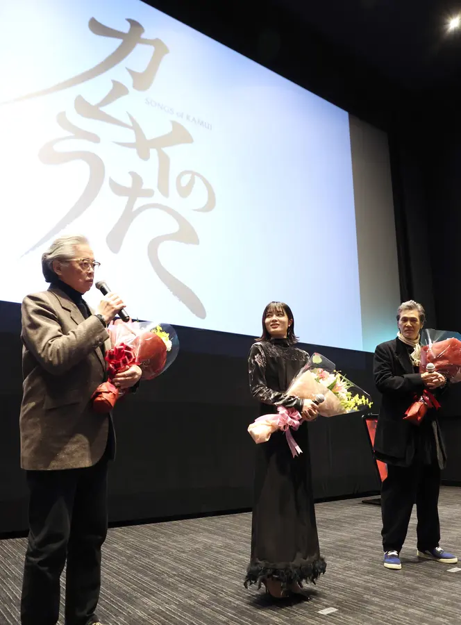 北海道新聞2023年11月24日（金）に 映画「カムイのうた」に関する記事が掲載されました。