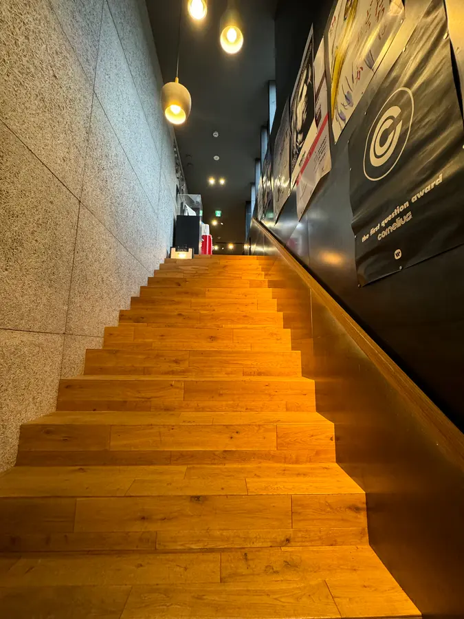 【札幌・北区新川】必見!人気カフェの2階はロマン溢れる夢の空間だった
