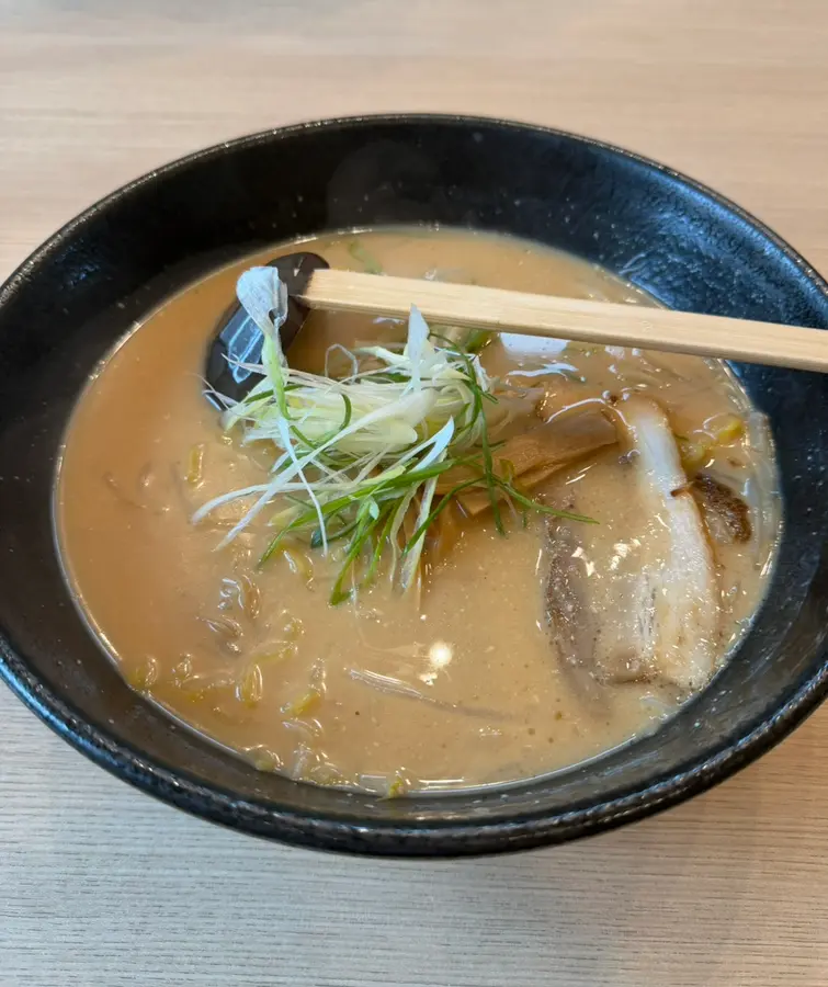 【石狩市】らーめん信玄 花川本店60分待ちレポ!|子連れでの注意点やおすすめメニューも紹介