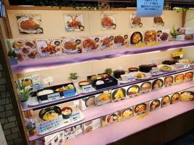 札幌市役所地下食堂がリニューアルオープン！メニューや価格も一新した市役所本庁舎食堂で「時計台ランチ」を実食