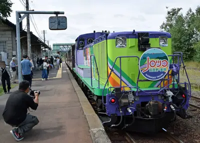 28年の歴史に幕！「富良野・美瑛ノロッコ号」2026年ラストイヤー乗車レポ｜時刻表・料金まとめ