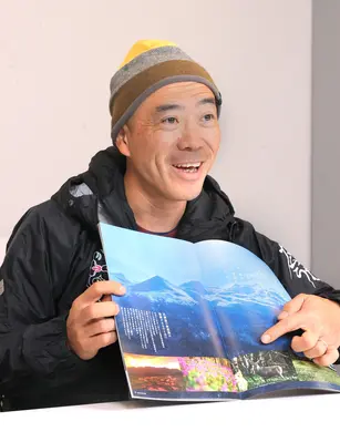 北海道新聞2023年12月1日（金）に 映画「カムイのうた」に関する記事が掲載されました。
