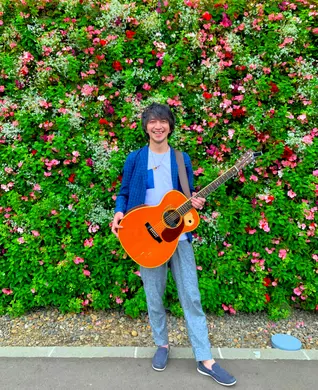 技巧と癒しのギタリストゆあさまさや（小樽出身）が７月に北海道ツアー