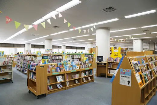 親子で札幌市中央図書館へ出かけよう！（昨年10月に新コーナーもオープン）