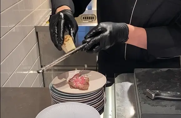 道産牛ローストビーフ