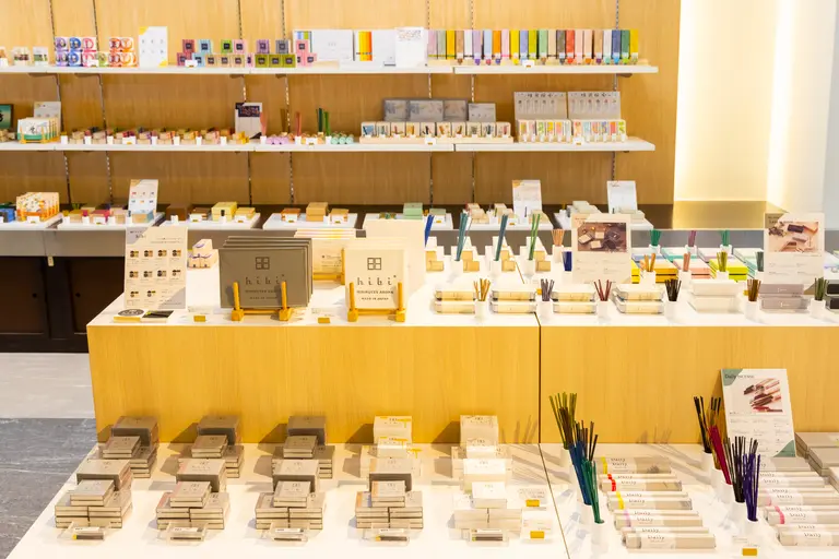 日々の暮らしにお香を。夏の爽やかな香り探しは、お香のセレクトショップ「kuyu」へ