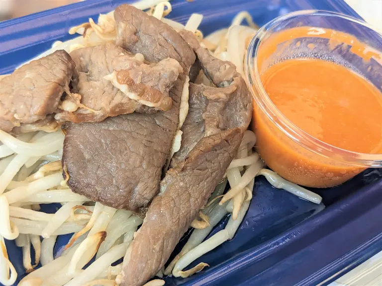 北海道名物 煮込みジンギスカンのおろしそビスクソース