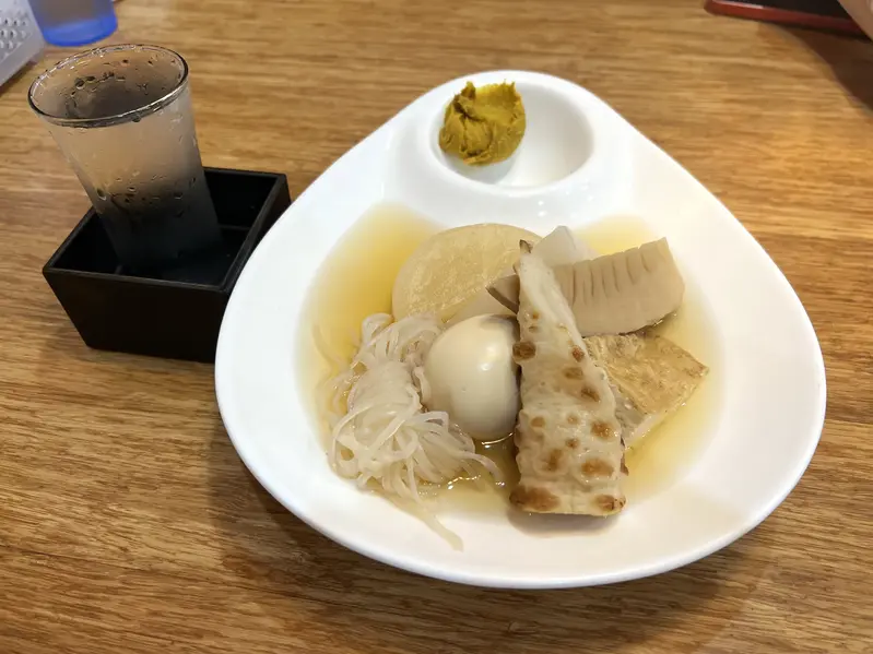 大根、玉子、ちくわ、しらたき、厚揚げ豆腐、こんにゃく