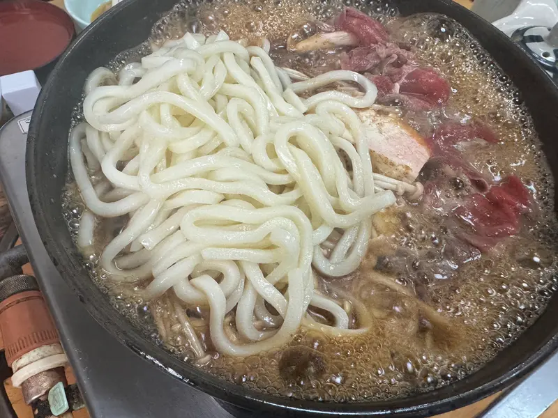 もちろん締めはうどんです！