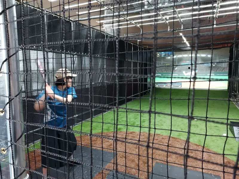 バッティングセンターよりも奥行きを感じます