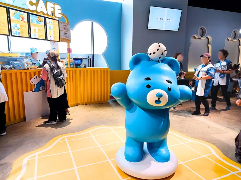 立体のえふたんがお出迎え