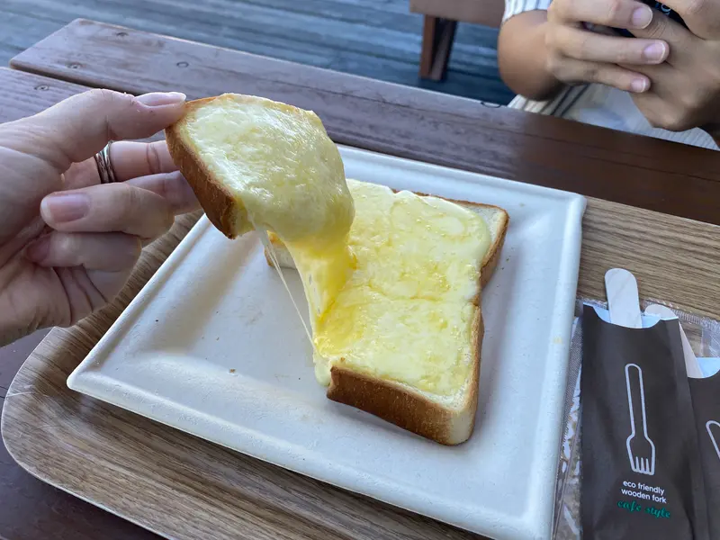 ラクレットトースト