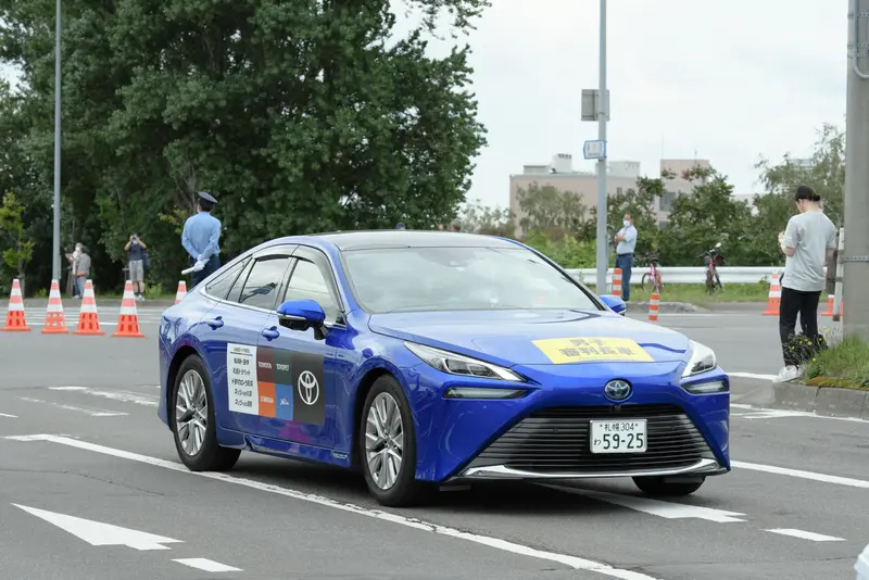 男子審判長車