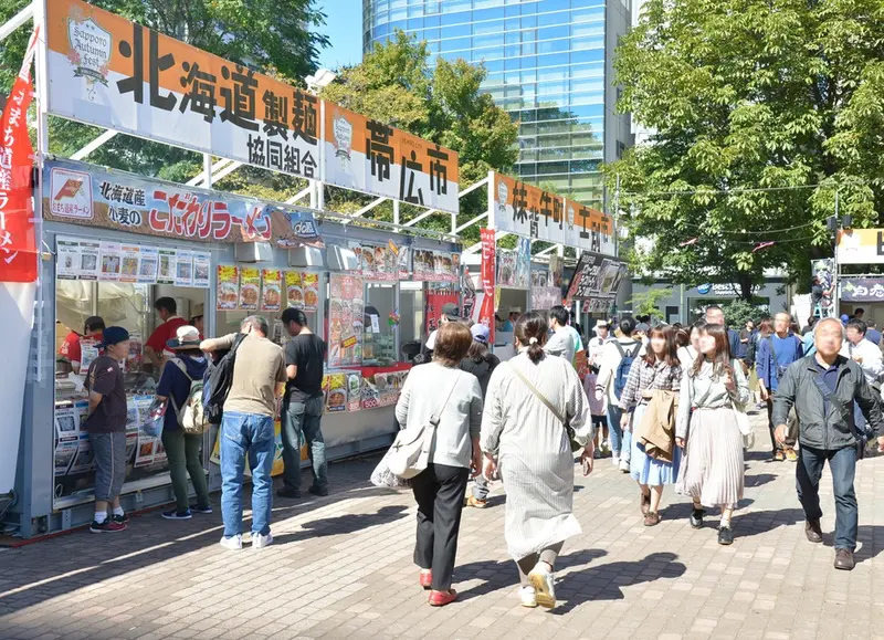 大通公園8丁目会場「さっぽろ大通ほっかいどう市場」