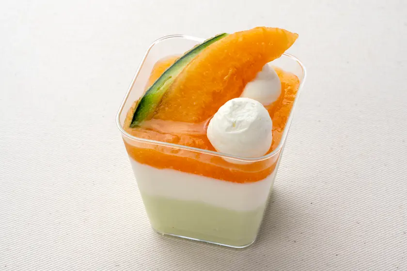 パティスリーフレール「富良野中山メロン杏仁ムース」