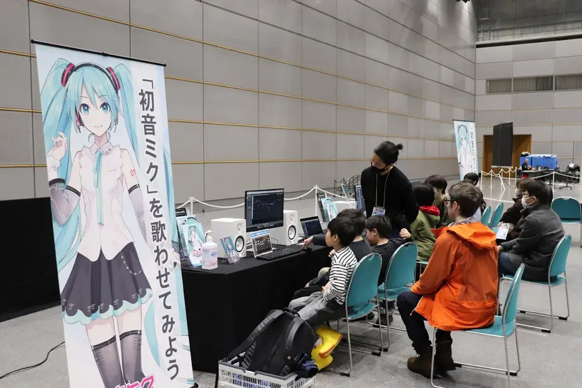 当日参加可能なプログラムでにぎわった 「『初音ミクNT』を歌わせてみよう」