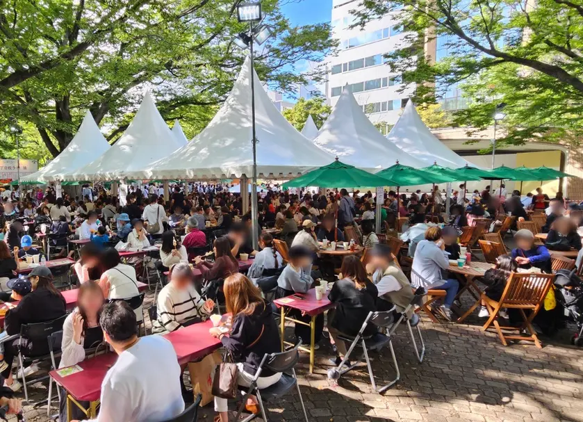 大通公園6丁目会場「食と音楽 奏(かな)デリシャス」