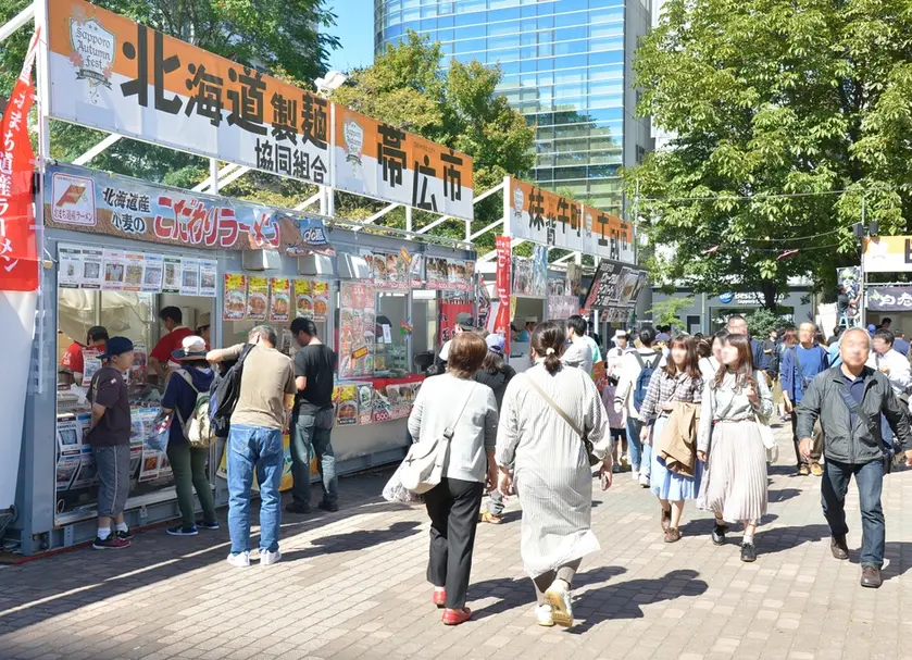 大通公園8丁目会場「さっぽろ大通ほっかいどう市場」