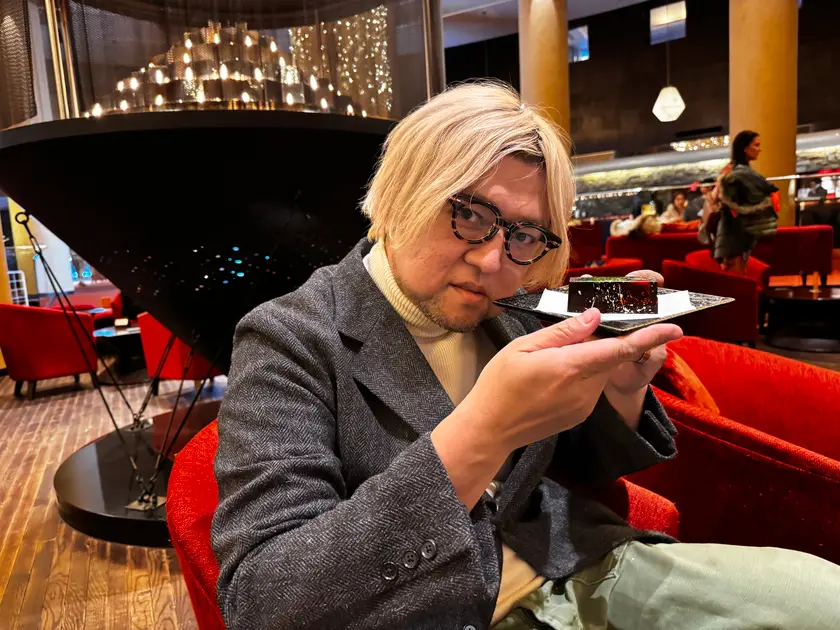 マジで990円です