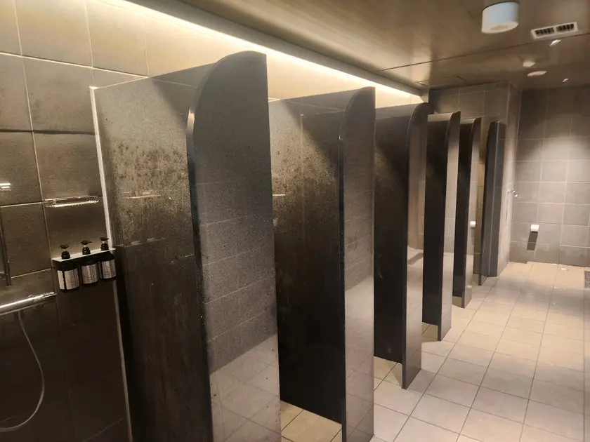 シャンプー、ボディソープなどは備え付けあり